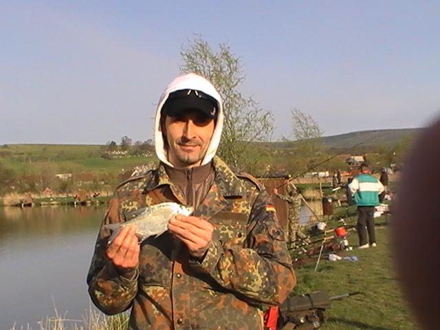 la crap - pic4954.JPG